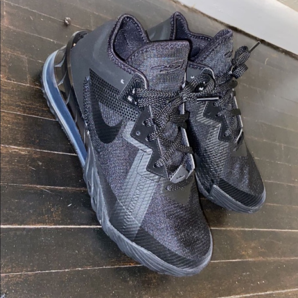Nike LeBron 18s Low all black